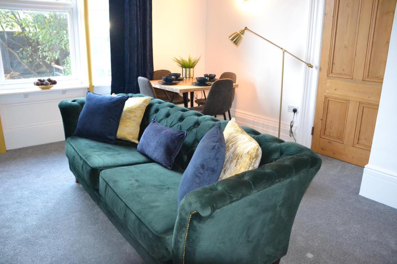Mayflower 2 Bed Boutique Apartment - Stayseekers Salisbury Bagian luar foto