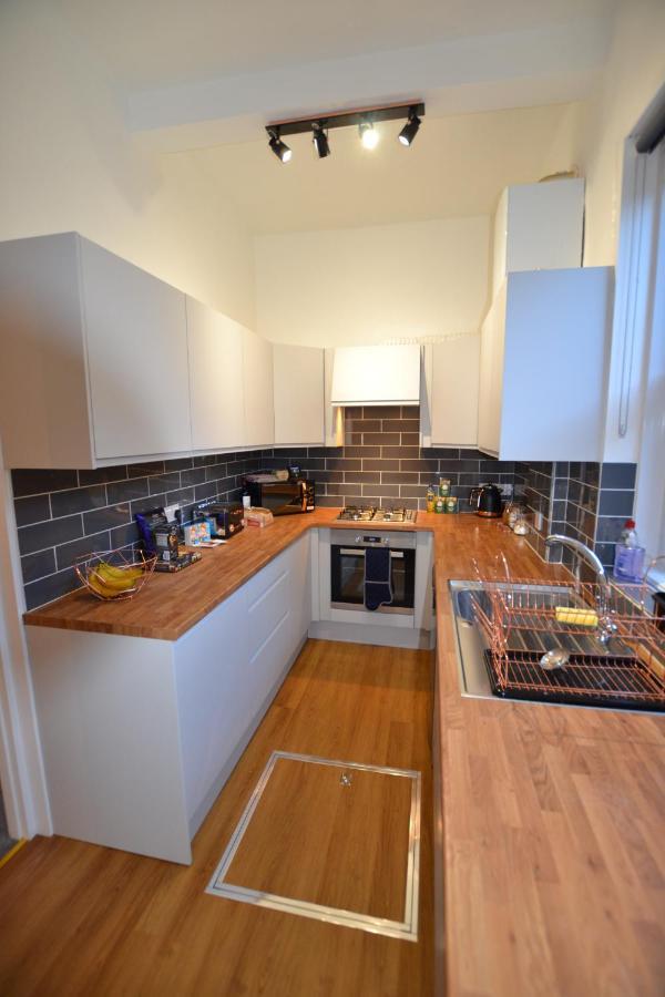 Mayflower 2 Bed Boutique Apartment - Stayseekers Salisbury Bagian luar foto
