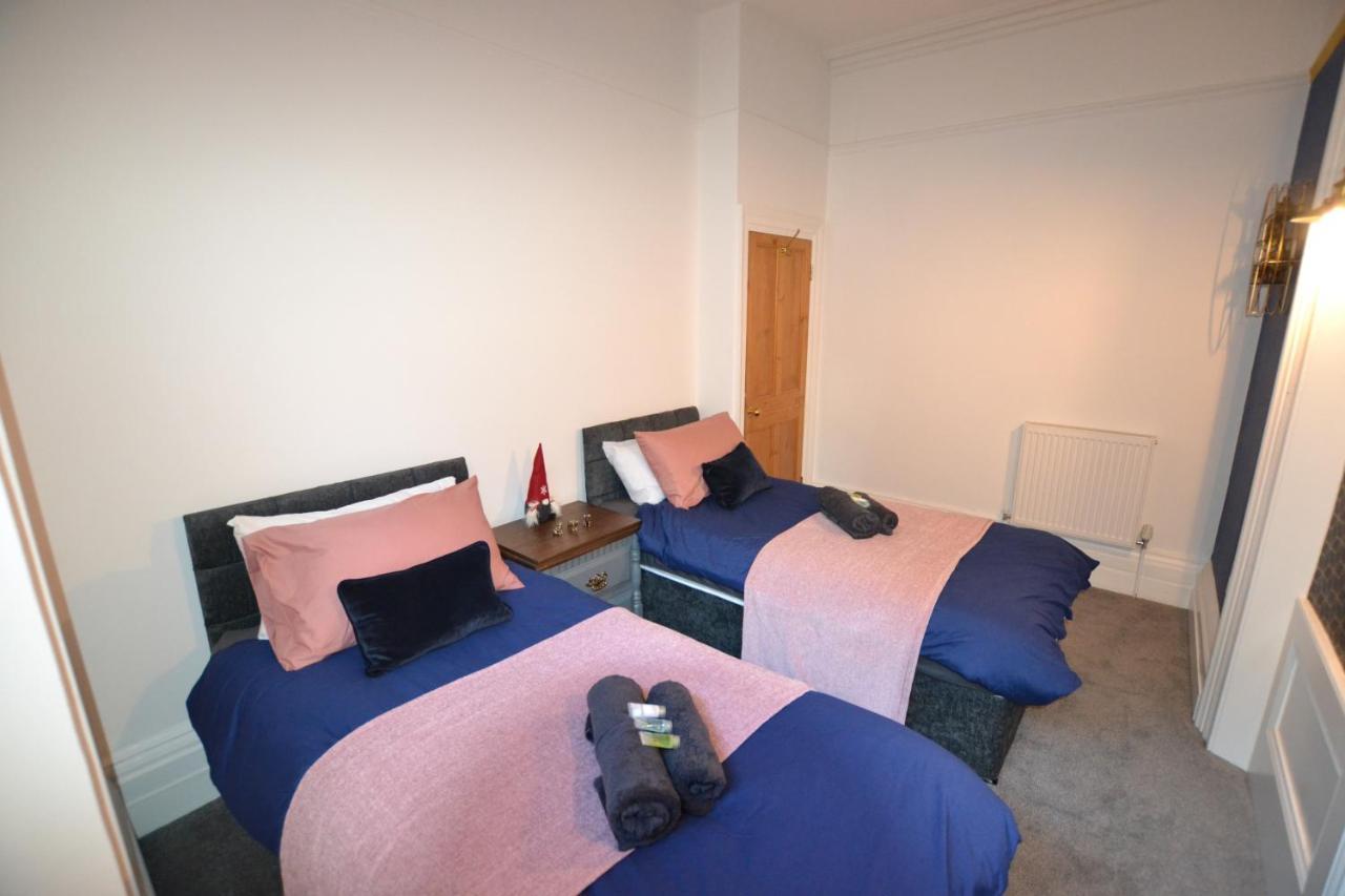 Mayflower 2 Bed Boutique Apartment - Stayseekers Salisbury Bagian luar foto